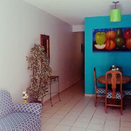 לאון Hotel Y Suites Los Alcatraces מראה חיצוני תמונה