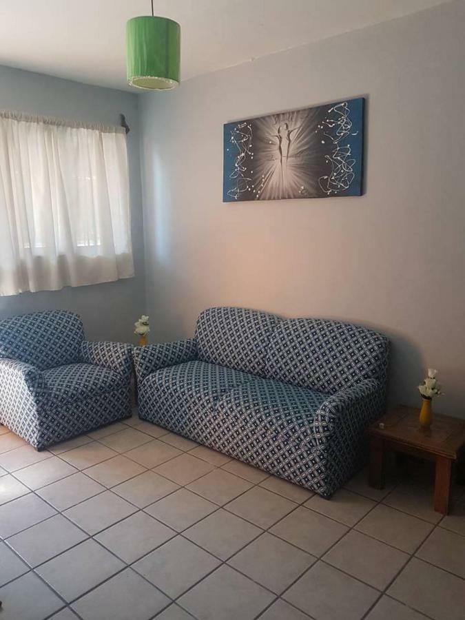 לאון Hotel Y Suites Los Alcatraces מראה חיצוני תמונה